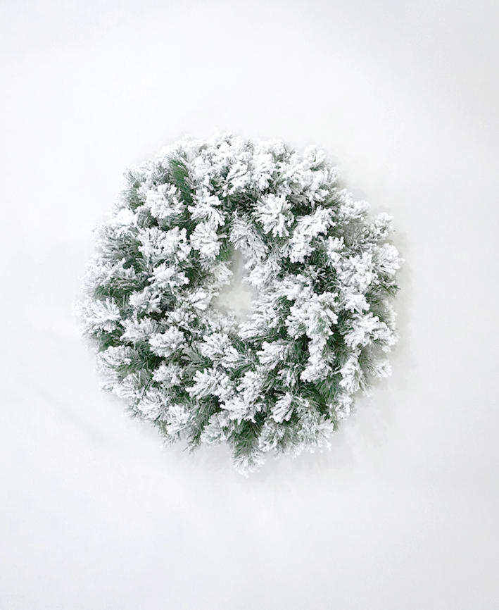 R101551-024 CORONA PINO NAVIDAD NEVADO 61 CM